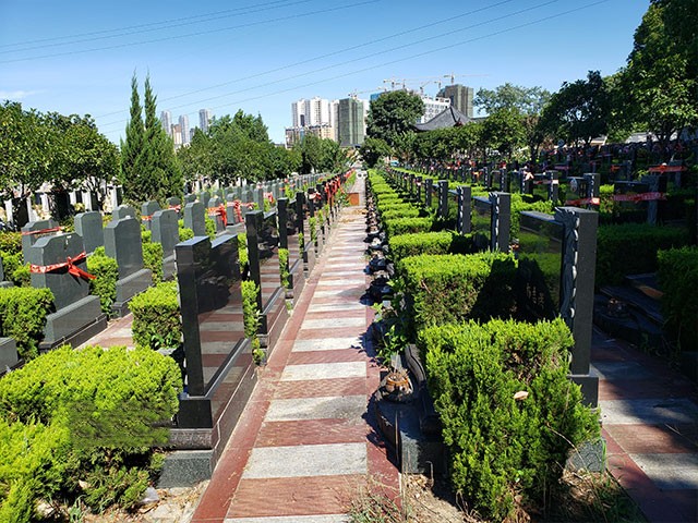 武汉江夏幸福山公墓图片